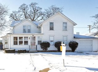 615 N 7th St, Lake City, MN 55041