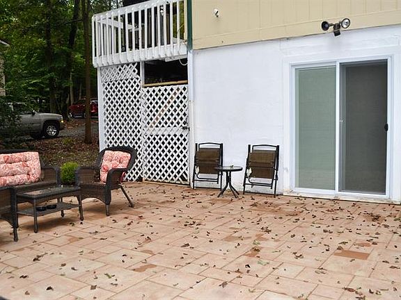 2nd image of 2783 Pocono Cir