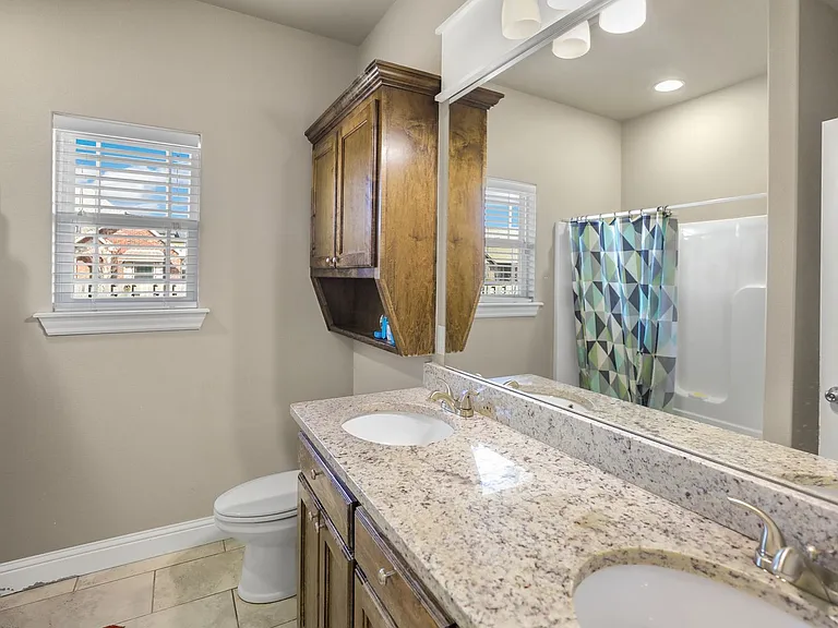 2505 SW Worthington Ave — Photo 15