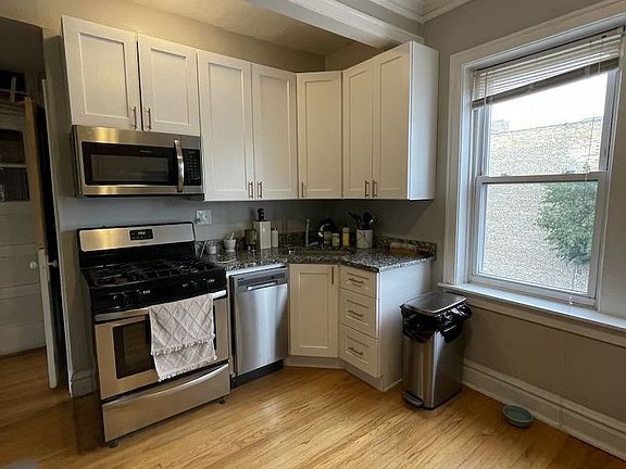5th image of 2910 N Albany Ave APT 2E