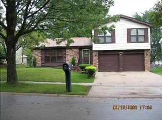 226 Windsor Dr, Bolingbrook, IL 60440