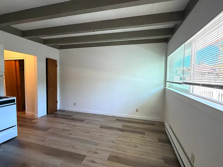 116 Ward St #6 — Photo 2