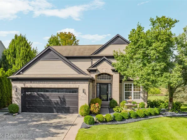 4125 Sonata Dr, Howell, MI 48843