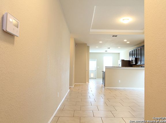 2nd image of 24330 Invitation Oak