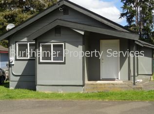 916 Distler St, Cosmopolis, WA 98537