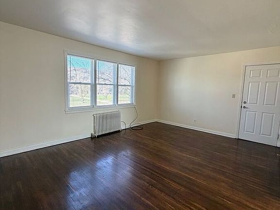 5th image of 417 E Honeywell Ave #212