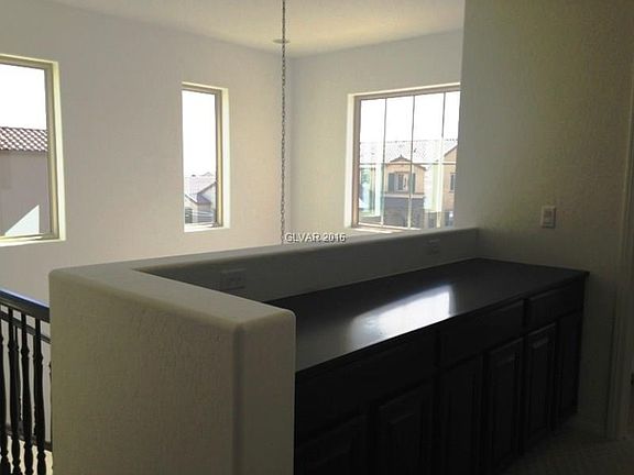 2nd image of 3361 Graceful Orchid St
