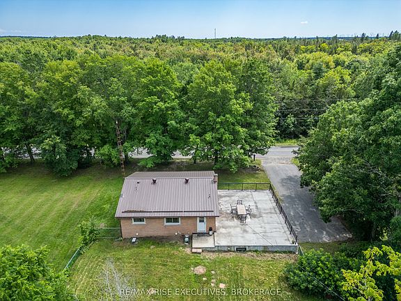 3rd image of 3326 Van Order Rd