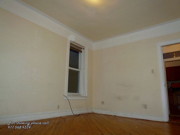 2nd image of 629 Grand Ave APT 2