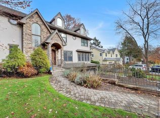 121 Sussex Rd, Tenafly, NJ 07670