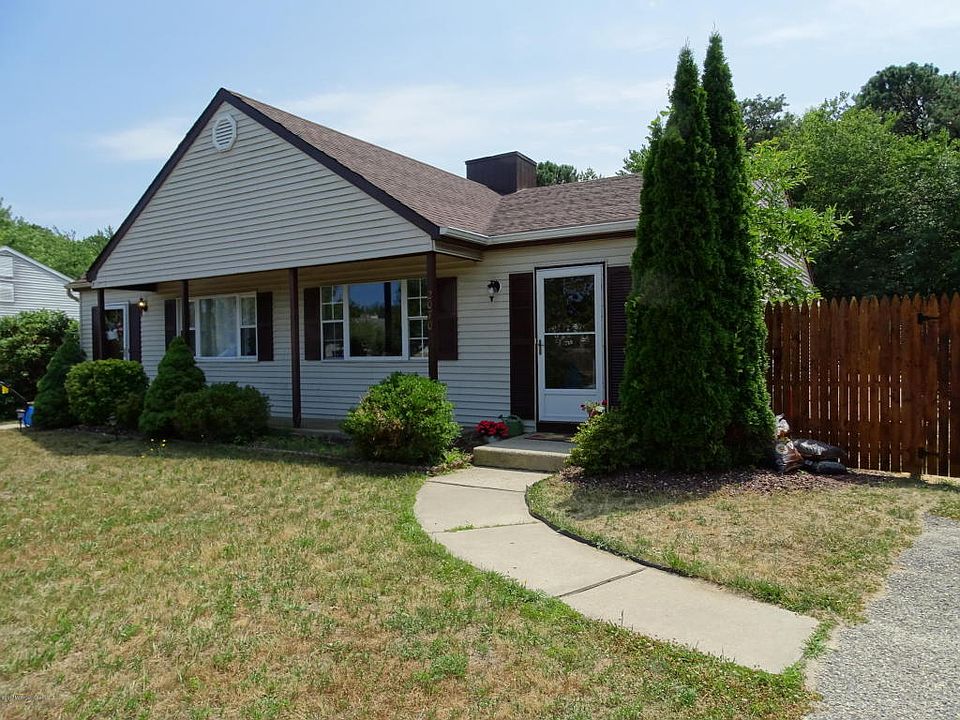 1st image of 2070 Lamplighter Dr