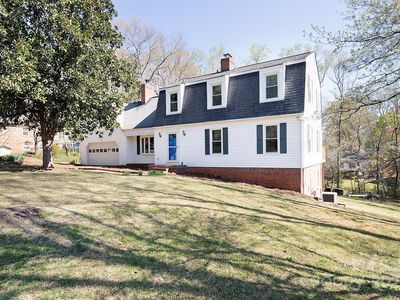 916 Rollingwood Dr, Mount Holly, NC, 28120