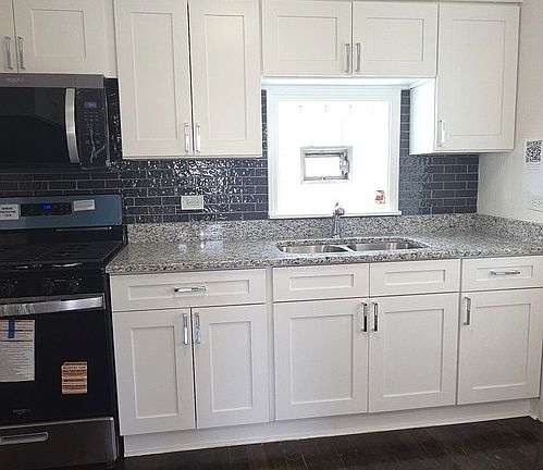 5th image of 10118 S Luella Ave