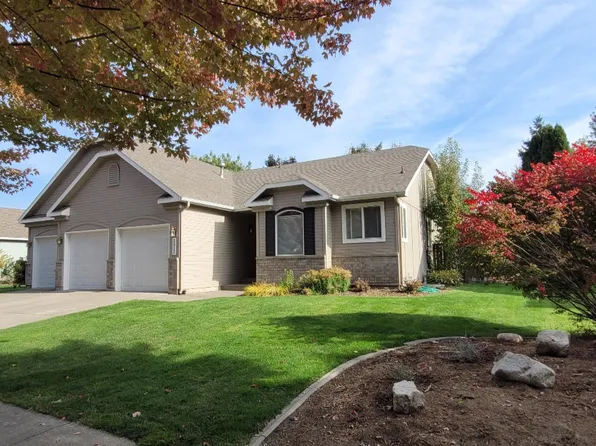 5812 N Toulon Dr, Coeur D Alene, ID 83815