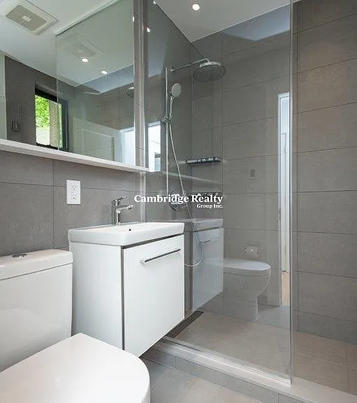 12 Elko St #2T — Photo 10