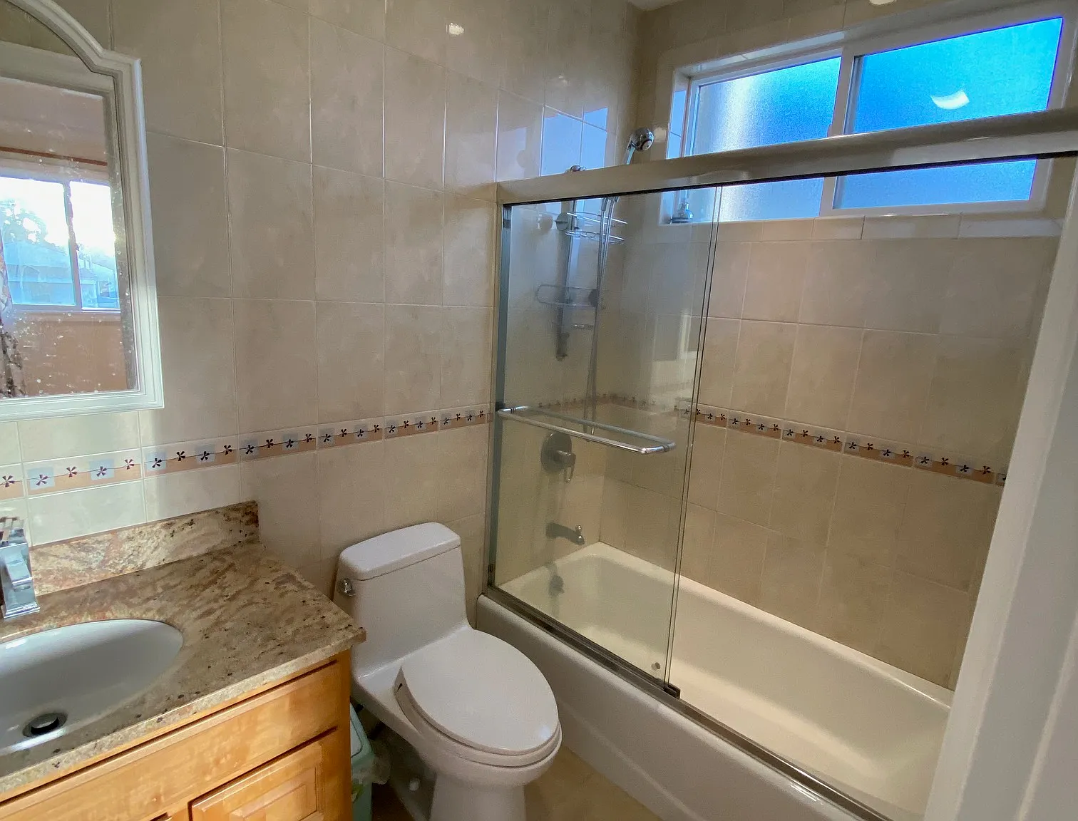 3 bed, 800 sqft, $3,795 — Photo 4