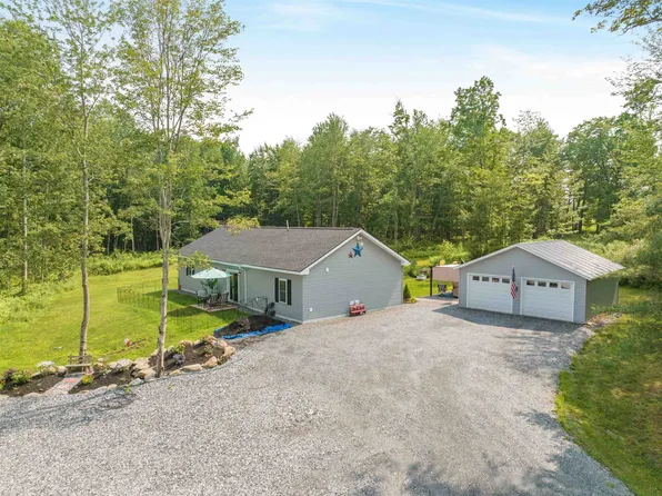 194 Spruce Lane, Hyde Park, VT 05656