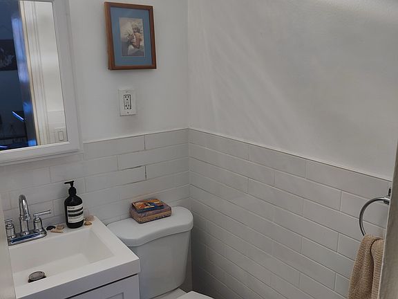 5th image of 65 Atlantic Ave APT 10