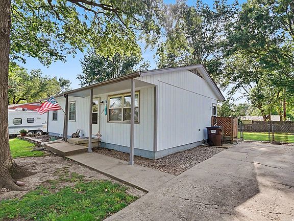 5th image of 2731 Rawhide Ln