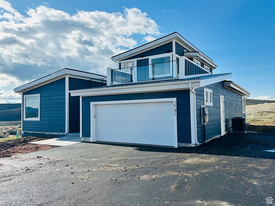 1st image of 2747 S Country Club Way