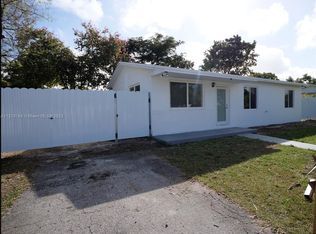 11460 SW 196th Ter, Miami, FL 33157