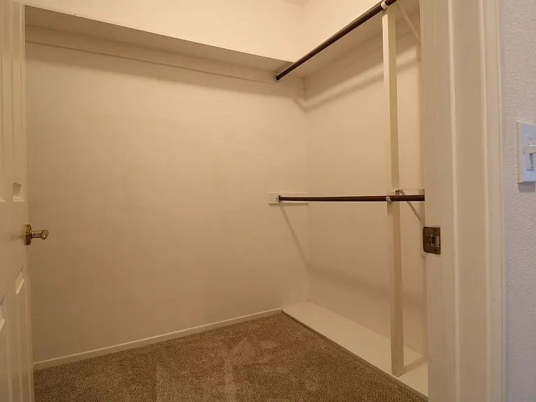 4455 Hazeltine Ave #207 — Photo 27