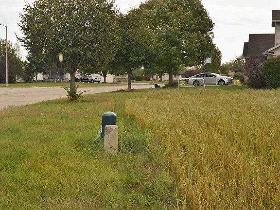 4th image of LOT 52 N Westmor St Lot 52
