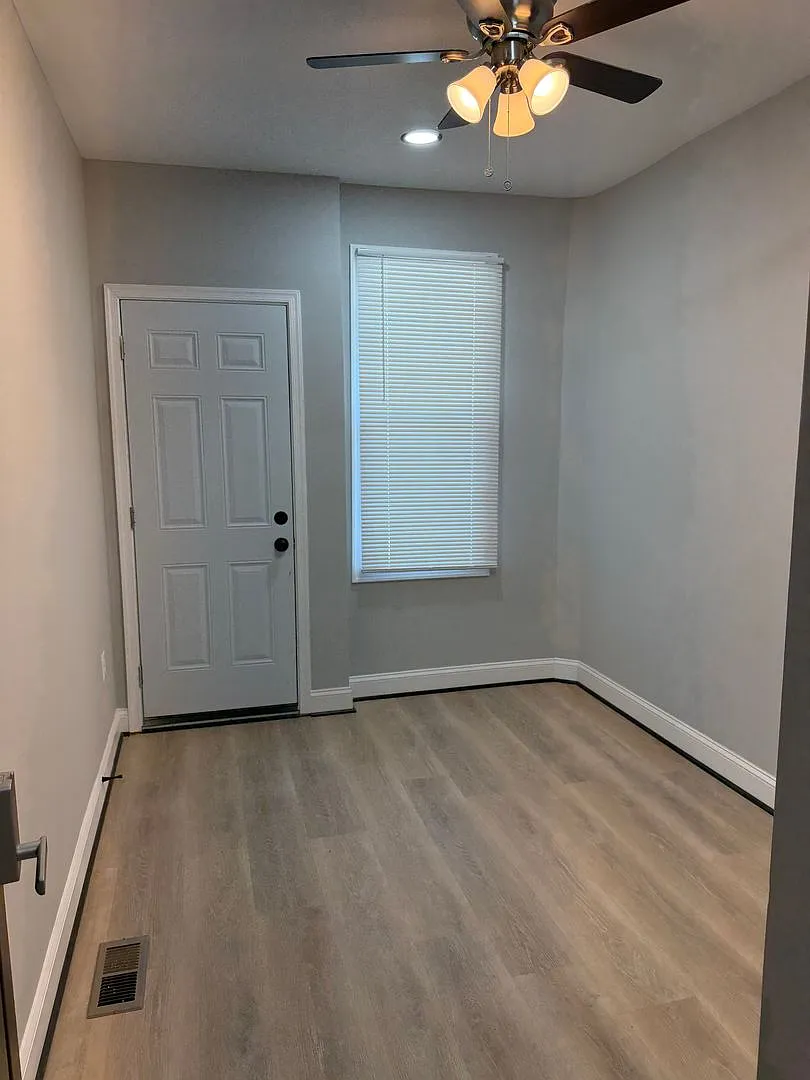 3106 Sequoia Avenue (Shared Bath) Available — Photo 4