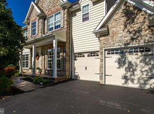 3701 Bedfordshire Dr, York, PA 17402