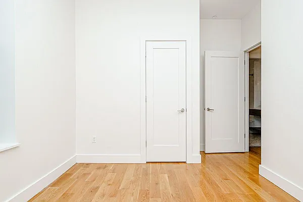 Rented by MySpaceNYC | media 30