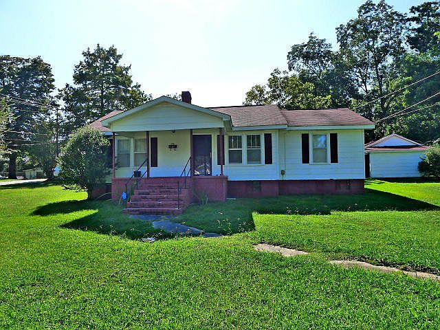 1st image of 546 10th Ave