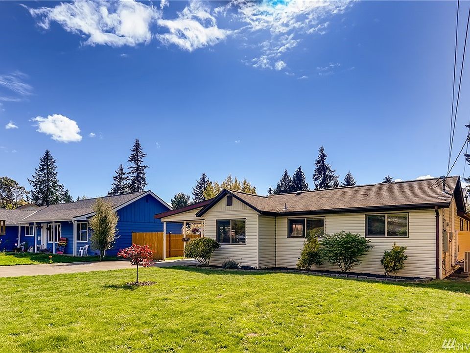 Fully remodeled 1915 Mountlake Terrace. They don't make them like they use to. Great natural light. Amazing kitchen. Highly efficient heating and A/C. This home has so much to offer!