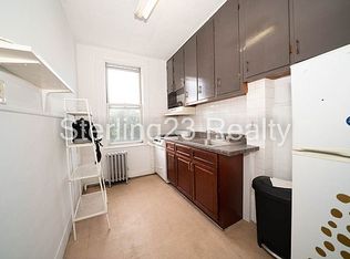 23-72 37th St #2A, Astoria, NY 11105