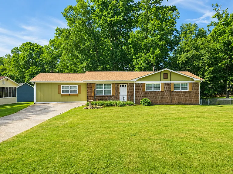 48 Deerhunter Ln — Photo 1