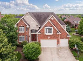 3204 Twilight Ave, Naperville, IL 60564