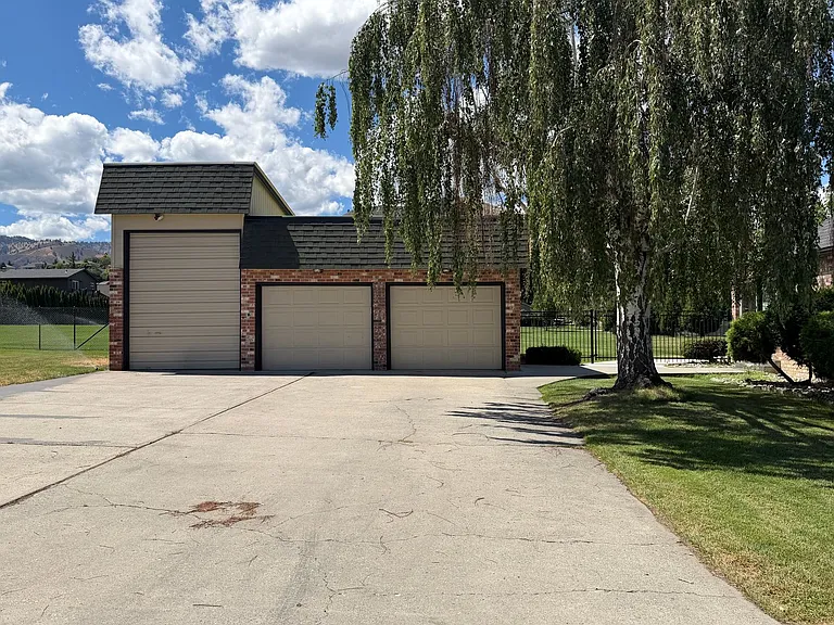 1018 Cypress Ln — Photo 21