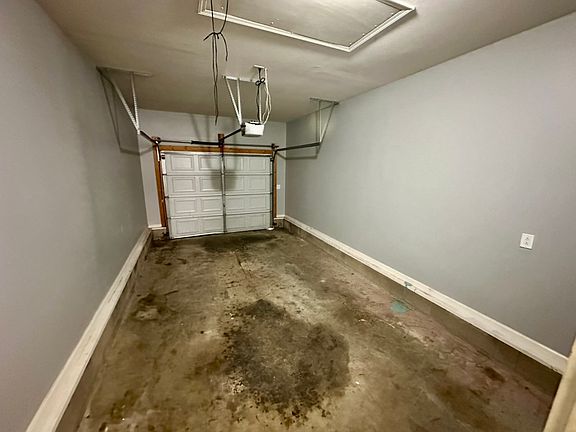 5th image of 534 Fox Trot Dr