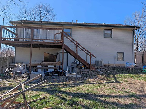 2nd image of 503 Winn Rd