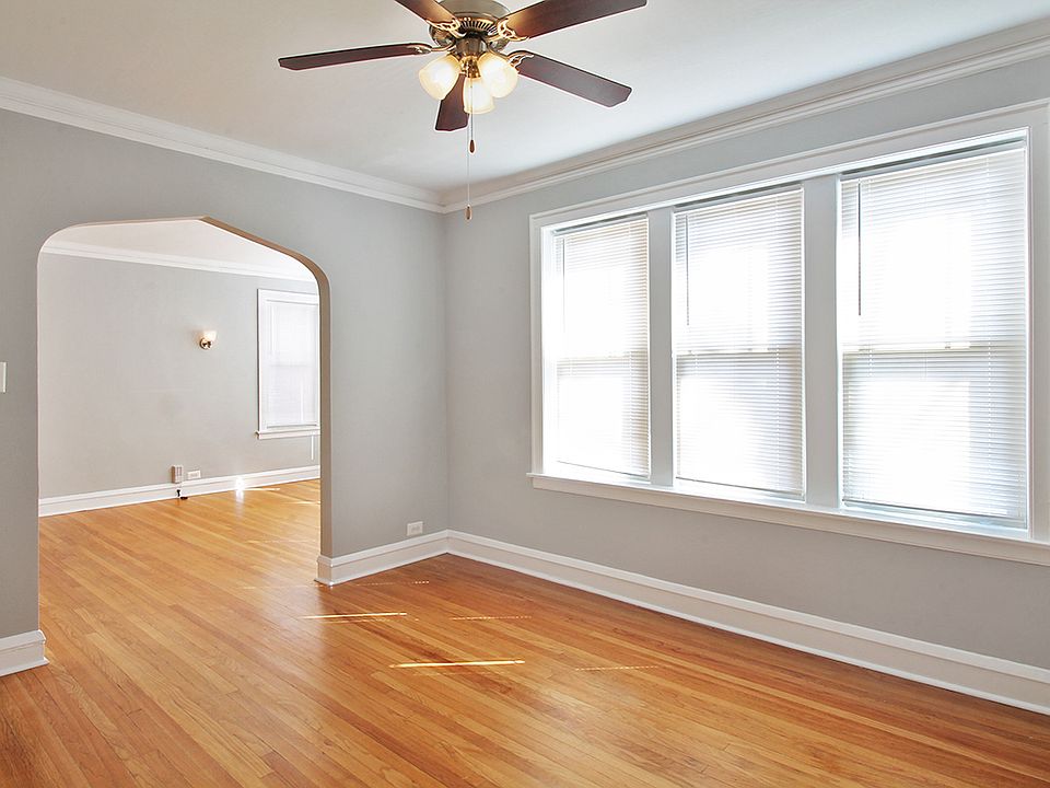 101111 S. Harvey Ave. and 237249 South Blvd. Apartment Rentals Oak