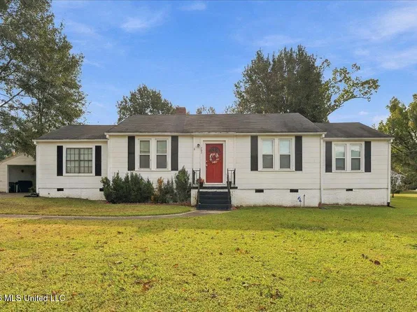 703 Lakeshore Dr, McComb, MS 39648