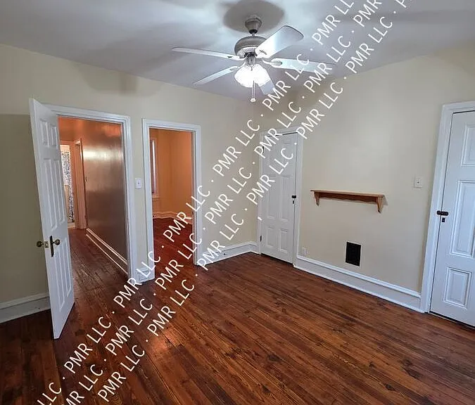 878 N Taylor St — Photo 16