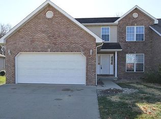 12 Creekside Dr, Trenton, IL