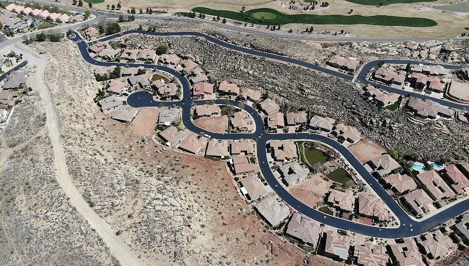 1st image of Sienna Canyon At Webb Hill #25
