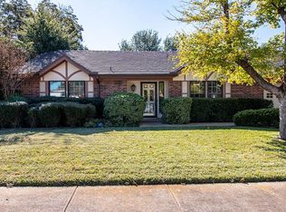 2404 Leonard Ct, Arlington, TX 76015