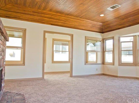 2nd image of 47 57th Pl APT A