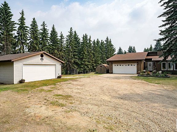 3rd image of 55517 Range Road 240 #45