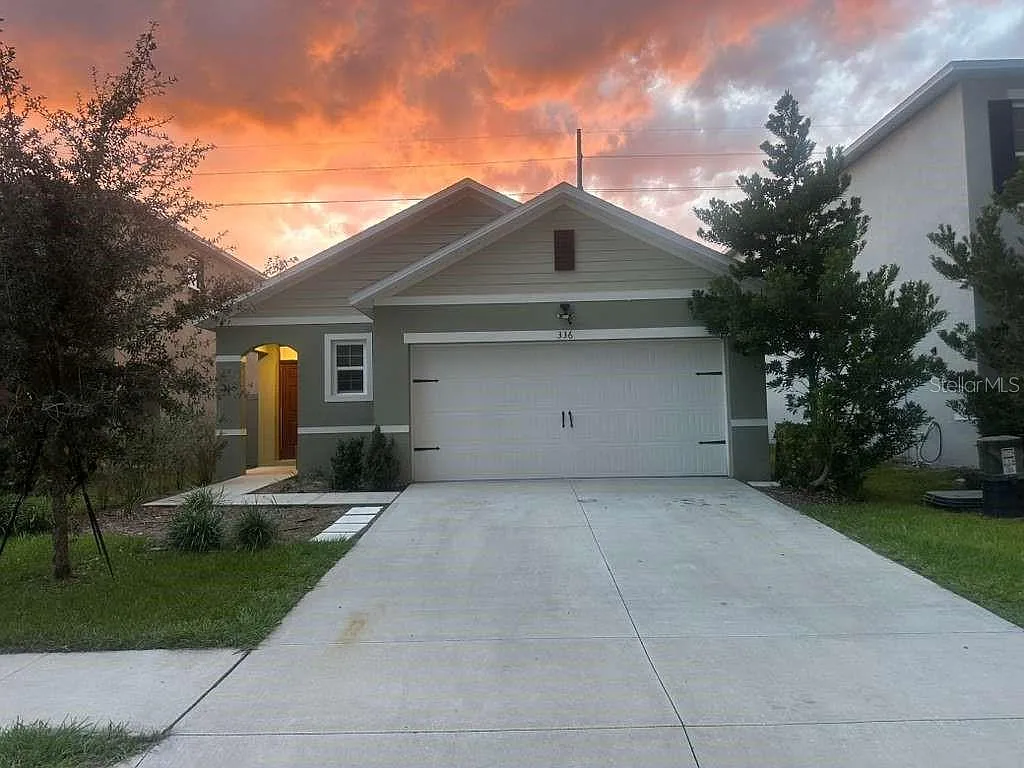 3 bed, 2.0 bath, 1516 sqft, $2,450 — Photo 1