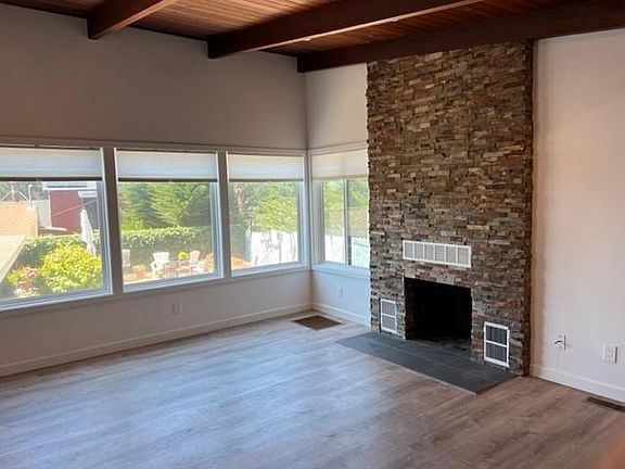 Decorative fireplace