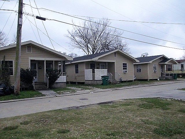 1st image of 322 324 326 Bowman St