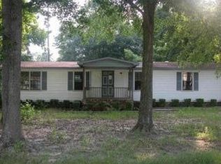 1041 Ravenwood Dr, Sumter, SC 29154